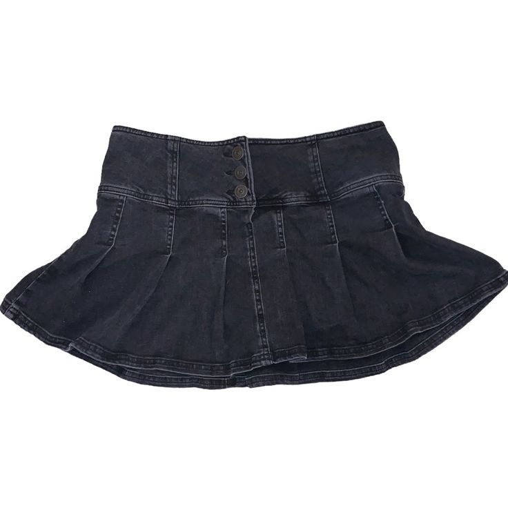 Bdg Black Denim Pleated Mini Skirt Size Large Brand New With Tags Urban Outfitters Edgy Fitted Dark Wash Mini Skirt, Edgy Fitted Dark Wash Denim Skirt, Edgy Fitted Dark Wash Skirt, Edgy Fitted Mid-rise Denim Skirt, Edgy Mid-rise Fitted Denim Skirt, Fitted Denim Skirt In Grunge Style, Grunge Fitted Mini Bottoms, Fitted Mini Length Grunge Bottoms, Grunge Mini Length Bottoms