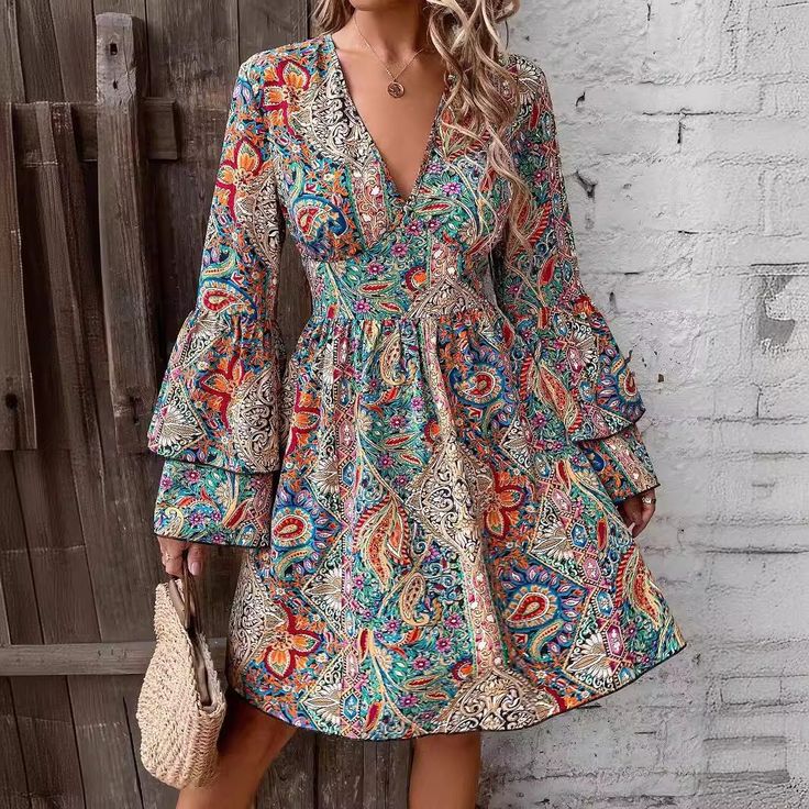 F00278742-104 Fitted V-neck Boho Dress For Party, Casual Green V-neck Dress For Fall, Multicolor V-neck Boho Dress For Spring, Chic Printed Fitted V-neck Dress, Fall V-neck Sundress Midi Dress, Casual Multicolor Mini V-neck Dress, Bohemian Fitted Mini Dress With Long Sleeves, Bohemian Fitted Long Sleeve Mini Dress, Casual V-neck Dress For Fall