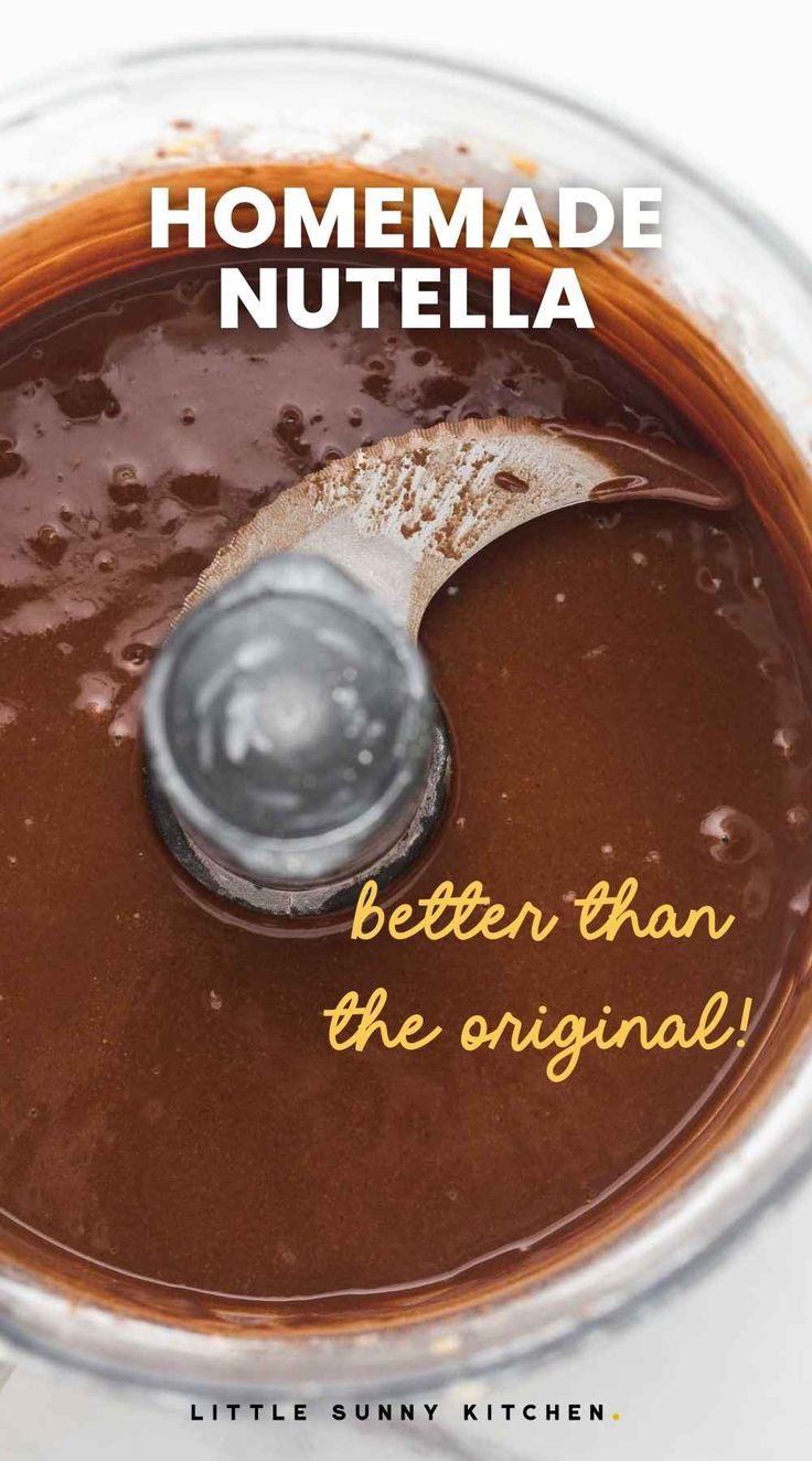 Homemade nutella spread in a food processor bowl, with overlay text "Homemade Nutella - better than the original!" Make Your Own Nutella, Homemade Vs Store Bought, How To Make Homemade Nutella, Nutella Recipes Easy 2 Ingredients, Diy Nutella Recipes, Homemade Store Bought Snacks, Homemade Instead Of Store Bought, Homade Nutella, Homemade Store Bought Food