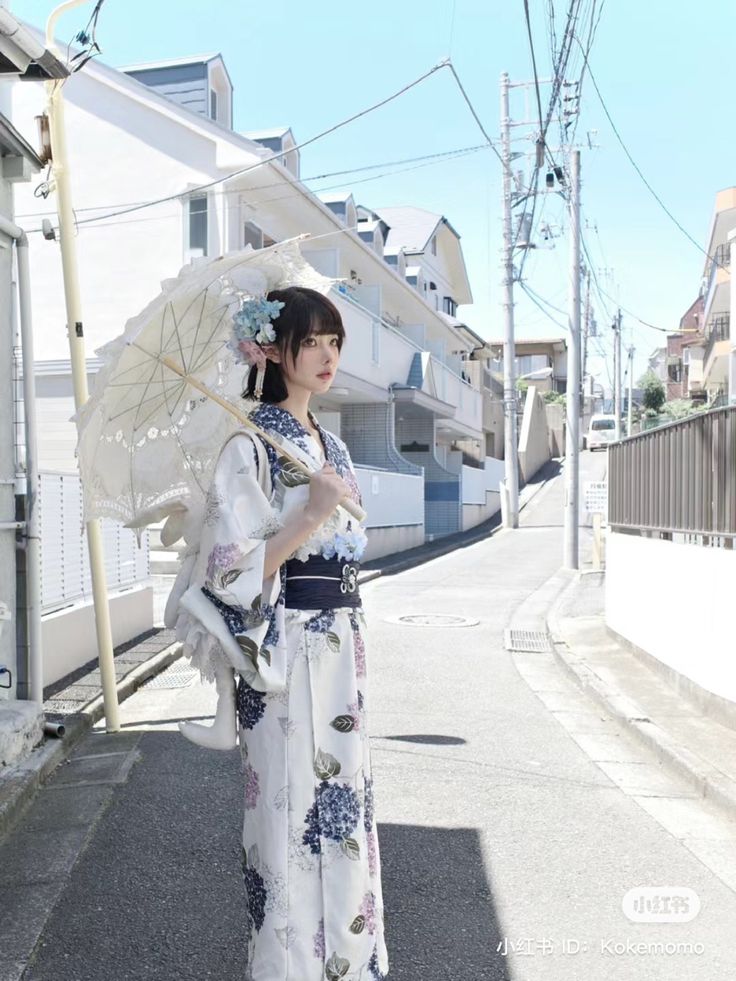 Japanese Yukata Aesthetic, Japanese Traditional Clothing Aesthetic, Japanese Festival Outfit, Japanese Clothing Aesthetic, Japanese Yukata Women, Yukata Aesthetic, Japanese Kimono Aesthetic, Traditional Kimono Japan, Japan Traditional Clothes