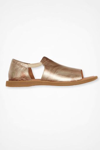 Born’s signature quality and natural design, in a slip-on sandal for any day of the week. | Women's "Cove Modern" Sandals by Børn - Blue - 7 Summer Leather Slip-ons With Cork-bed Midsoles, Modern Summer Slip-ons With Leather Sole, Summer Everyday Slip-ons With Removable Insole, Slip-on Summer Sandals For Everyday, Modern Summer Slip-ons With Textured Sole, Modern Leather Sole Slip-ons For Summer, Modern Sandals, Natural Design, Shoe Size Conversion