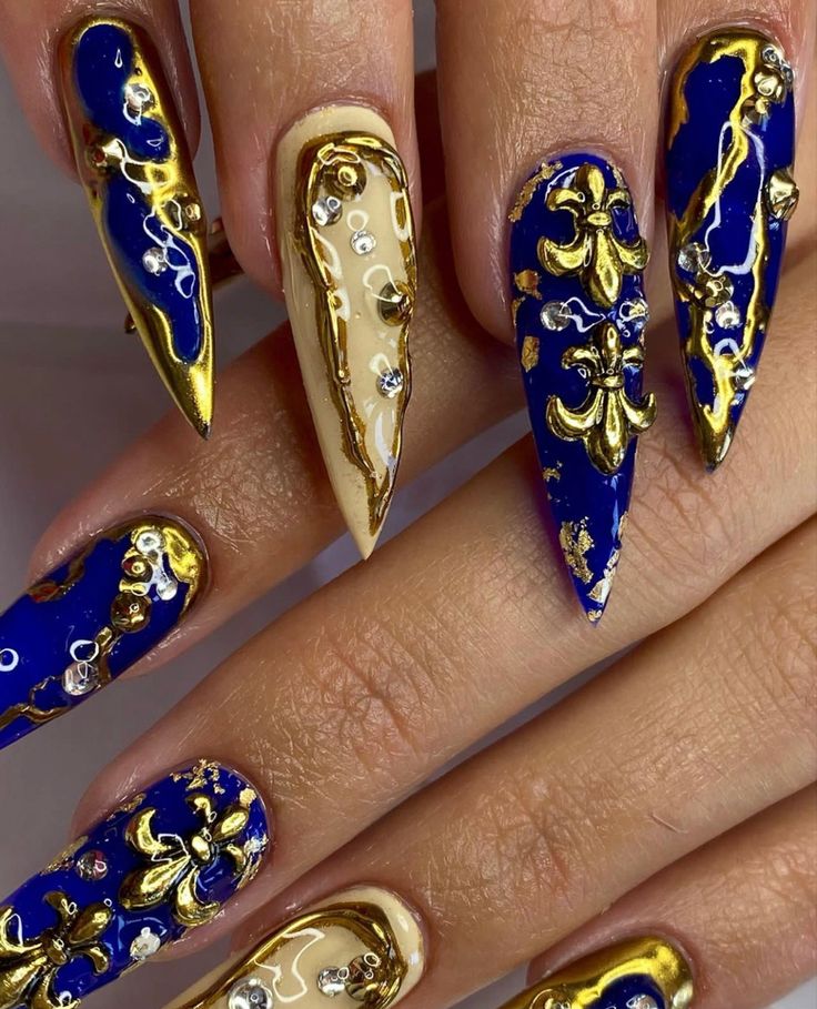 Nail Art Blue And Gold, Nails Blue And Gold, Royalty Nails, Victorian Nails, Baroque Nails, Blue And Gold Nails, Regal Nails, Blue Gold Nails, Royal Blue Nails