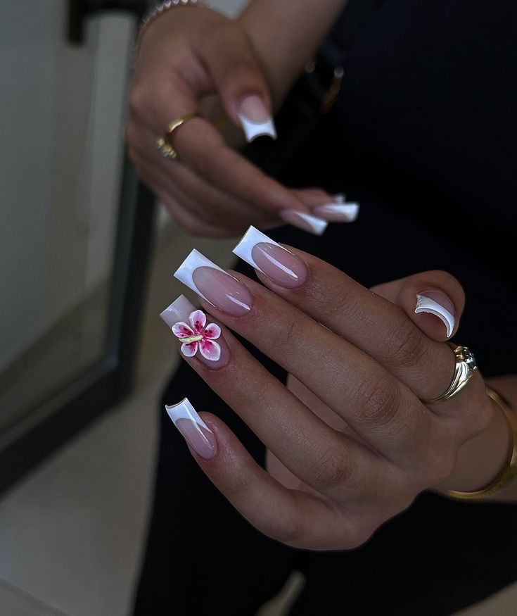 French Nail Ideas, Beauty On A Budget, Bow Nails, Beach Nail Designs, Beach Nail, Nagel Tips, Girly Acrylic Nails, French Acrylic Nails, Short Square Acrylic Nails