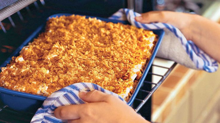 Church Homecoming Recipes Worth Praising Thanksgiving Dinner Side Dishes, Southern Casseroles, Au Gratin Potato Casserole, Augratin Potatoes, Thanksgiving Dinner Sides, Bourbon Chicken, Dinner Side, Potatoes Au Gratin, Potatoe Casserole Recipes