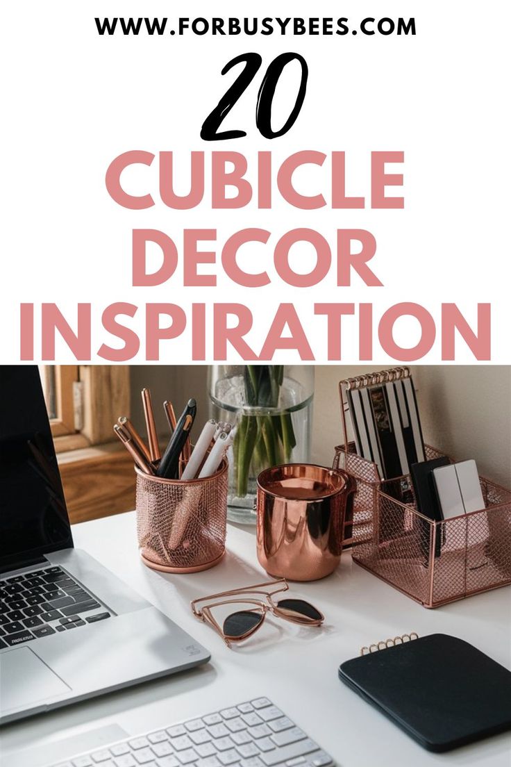 decorate cubicle at work Aesthetic Work Desk Office, Administrative Assistant Desk Decor, Office Desk Set Up Ideas At Work, Pretty Cubicle Ideas, Professional Desk Setup, Work Office Color Scheme, Classy Cubicle Decor, Cute Work Office Ideas, Cozy Office At Work