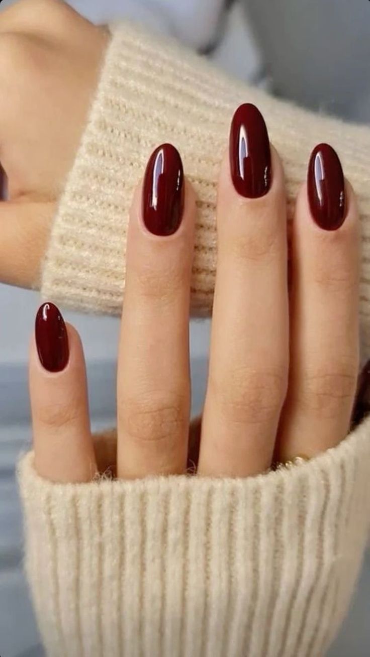 Red Nails 2024 Trends, Red Cherry Nails Acrylic, Wine Nail Color, Fall Nails 2024 Color Trends, Wine Color Nails, Nail 2025, Burgundy Red Nails, Cherry Wine Nails, 2025 Nails