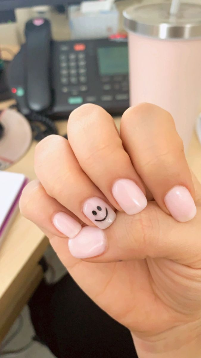 Manicure With Smiley Face, Pastel Smiley Face Nails, Nail With Smiley Face, Smiley Face Manicure, Simple Smiley Face Nails, Smiley Face On Nails, Smily Face Nail Design, X Eyes Smiley Face Nails, Smiley Manicure