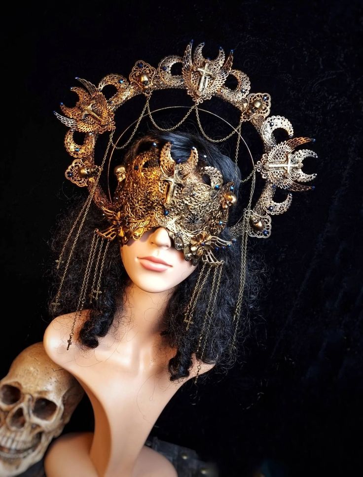 Set Veritas Halo & Blind Mask Gothic Headpiece - Etsy Costume Medusa, Goth Crown, Blind Mask, Mask Gothic, Gothic Headpiece, Raven Costume, Gothic Mask, Medusa Costume, Gothic Crown