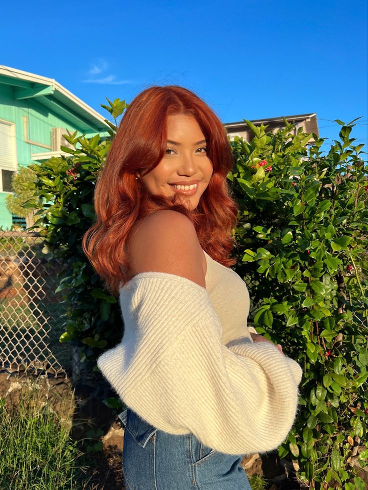 Copper Hair On Morena Skin, Ginger Hair For Olive Skin, Tan Skin With Ginger Hair, Ginger Hair Color Tan Skin, Indian Ginger Hair, L’oréal Copper Hair, Ginger Hair On Medium Skin, Latinas With Ginger Hair, Ginger Hair Medium Skin