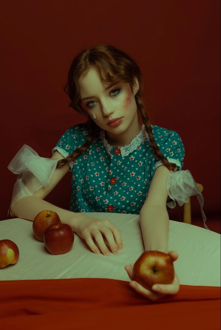 Biting Apple Reference, Person Eating Apple Reference, Holding Fruit Pose, Person Eating Apple, Holding Apple Pose, Apples Photoshoot, Criss Cross Applesauce Pose, Apple Photoshoot, Apple Makeup