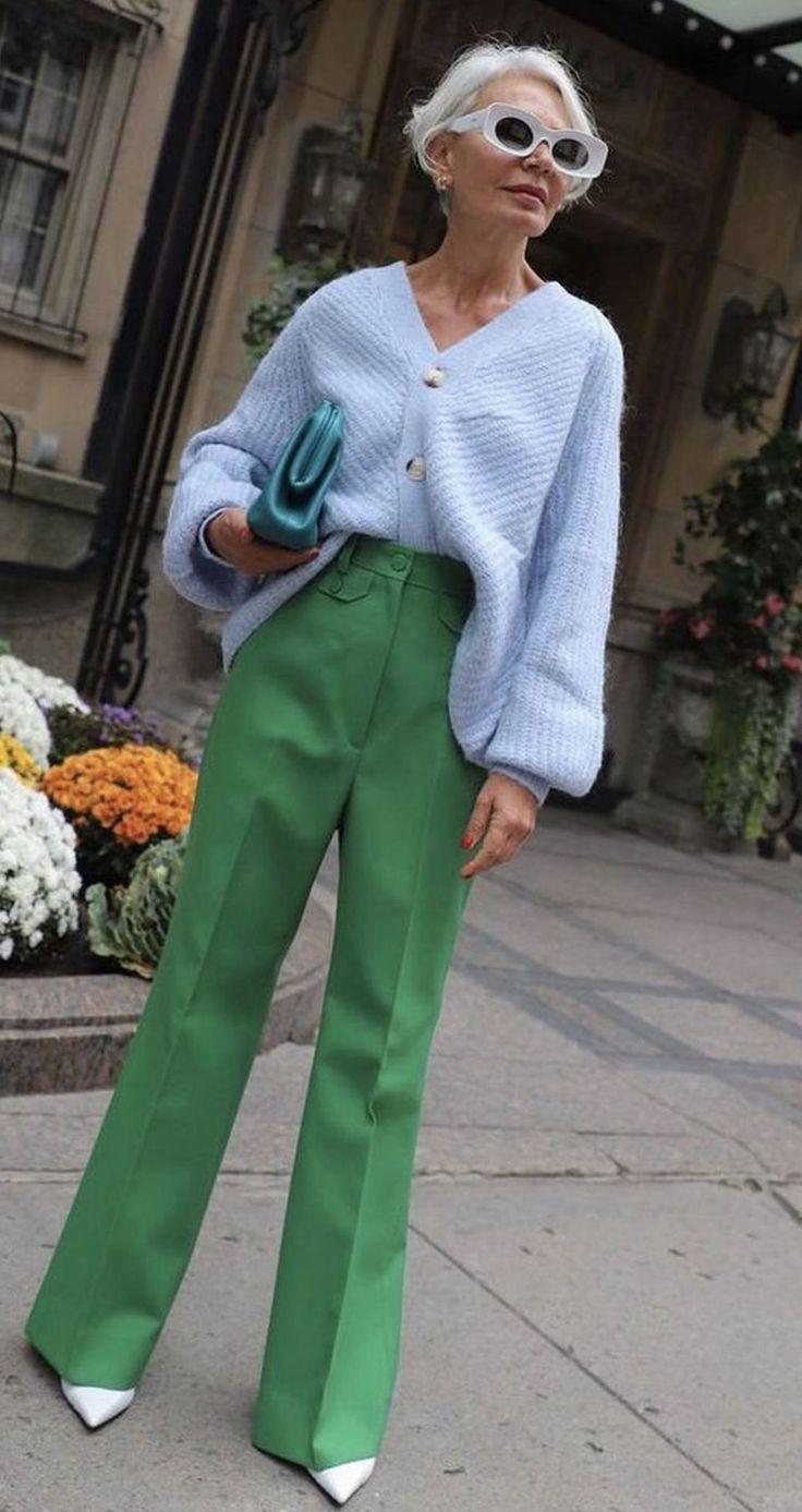 Look Adidas, Color Blocking Outfits, Skandinavian Fashion, Event Outfit, Looks Street Style, Green Pants, 가을 패션, Work Outfits Women, Outfits Women