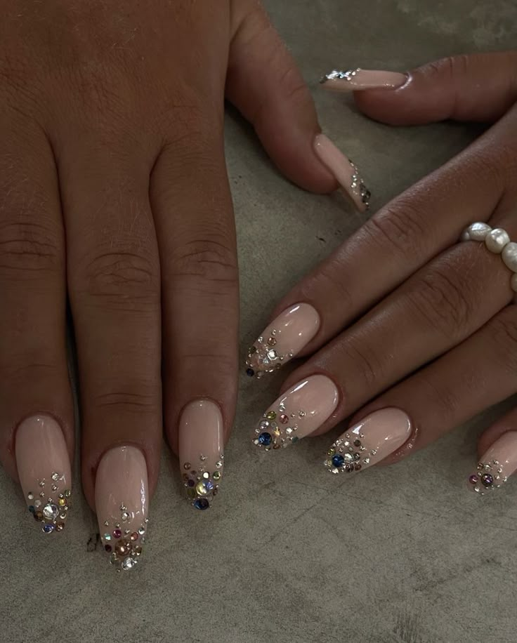 Gold Bejeweled Nails, Almond Prom Nails Acrylic, Nails With Gold Beads, Bedazzled Almond Nails, Sparkly Bling Nails, White Nail Gem Designs, Jewels On Nails Rhinestones, Nails With Lots Of Gems, December Bday Nails