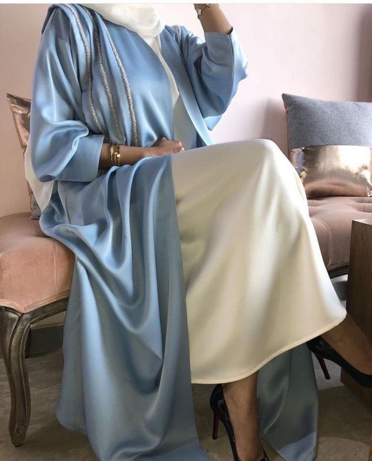 Khaleeji Vibes, Latest Abaya, Abaya Designs Latest, Modern Abaya, Abaya Fashion Dubai, Abaya Design, Estilo Hijab, Gowns Elegant, Simple Hijab