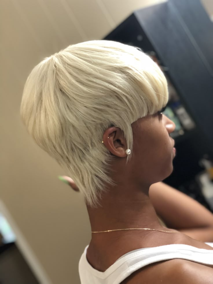 613 Short Quick Weave, Platinum Blonde 27 Piece, Mushroom Weave Hairstyle, 613 Blonde Ponytail Weave, Blonde Pixie Wig For Black Women, Mushroom Quick Weave Black Hair, 27 Piece Quick Weave Hairstyles Blonde, Mushroom Hair Styles For Black Women, Short Hairstyles Quick Weave