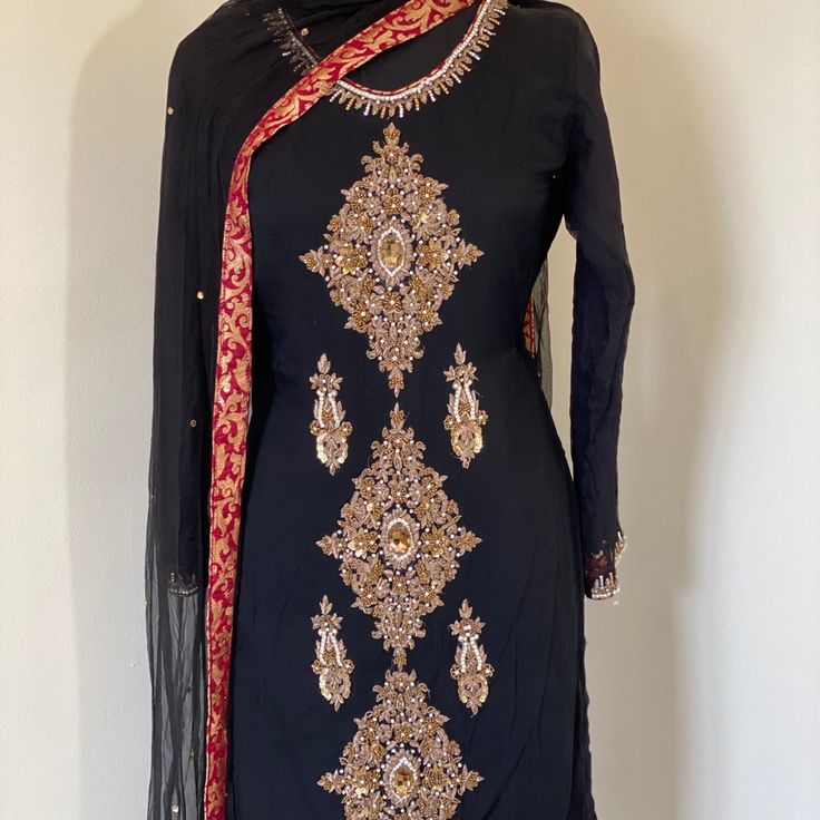 Beautiful Pakistani/Indian Shalwar Kameez With Handwork. Black Embellished Palazzo Set For Diwali, Black Embellished Palazzo Set For Eid, Traditional Embellished Black Palazzo Set, Designer Embellished Black Palazzo Set, Elegant Black Embellished Palazzo Set, Embellished Black Bollywood Palazzo Set, Formal Georgette Churidar For Diwali, Traditional Silk Embellished Palazzo Set, Traditional Georgette Churidar For Formal Occasions