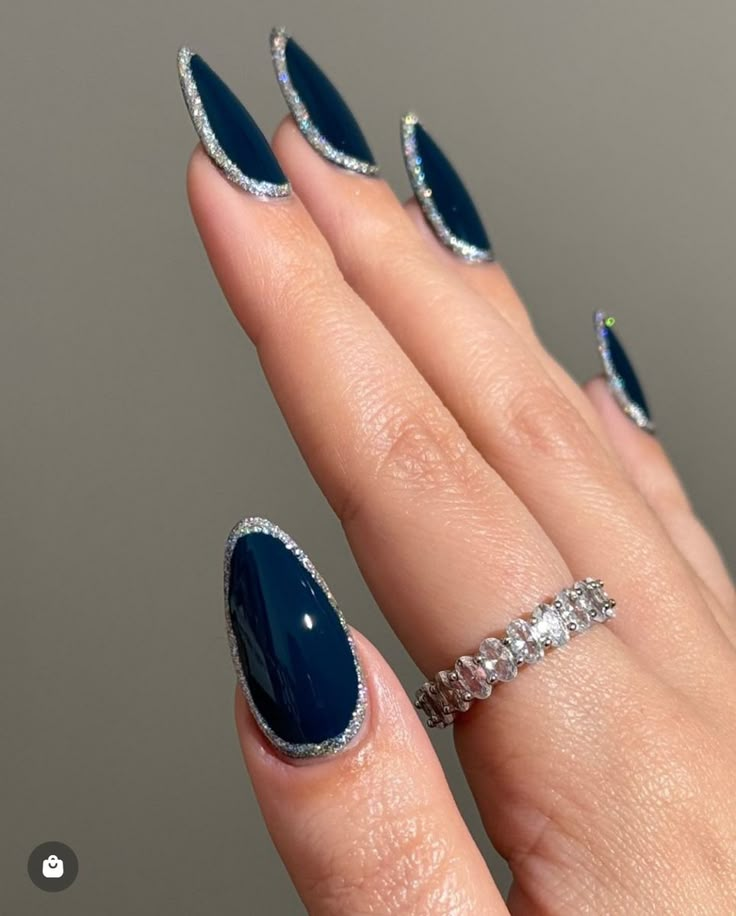 Navy And Silver Nails, Lights Lacquer, Navy Nails, Navy Blue Nails, New Years Eve Nails, January Nails, Nagel Tips, Thanksgiving Nails, Blue Nail