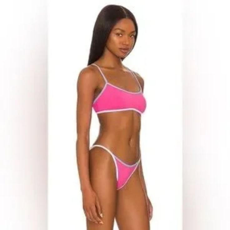 Nwt: L Space Pamela Bikini Top Size M Color: Bwa Bubblegum, White, Aurora, (Pink, White, Blue) -Playful Bikini Top With Sporty Style For Active Beach Days -Stretchy Swim Material With Quick-Drying Threads For Sunny Comfort -Athletic, Adjustable Racerback Adds Support For Jaunts Down The Sand -Removable Cups Allow Customizable Shaping And Coverage * Pullover * Racerback * Ring At Center Back * Contrast Binding * Scooped Neckline * Adjustable Straps * Removable Pads * 80% Nylon, 20% Spandex 80% Ny Pink Stretch Tankini With Underwire, Pink Underwire Stretch Tankini, Pink Underwire Tankini For Summer, Pink Lined Tankini For Poolside, Pink Tankini With Lined Body For Poolside, Pink Sports Swimwear For Summer, Pink Swimwear With Lined Body For Poolside, Pink Lined Swimwear For Poolside, Pink Swimwear For Beach Season Sports