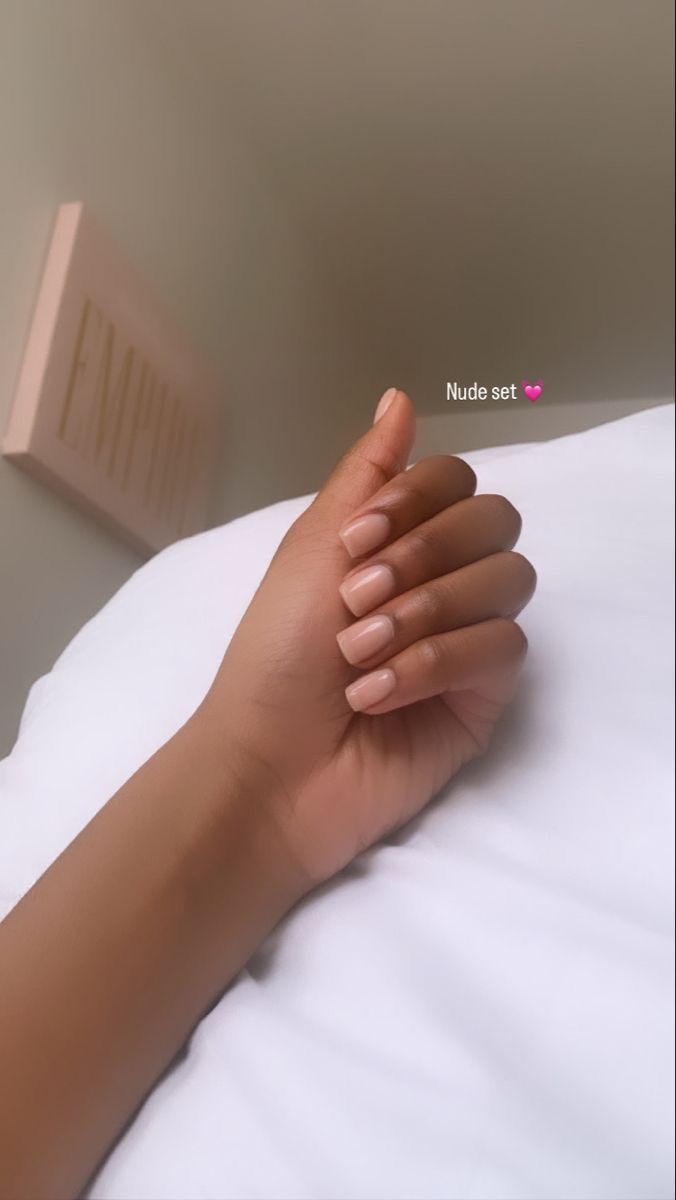 Natural Set Nails, Clean Nails Black Woman, Natural Nail Set, Short Natural Acrylic Nails, Natural Nude Nails, Short Nude Nails, Acrylic Natural Nails, Natrual Nails, Natural Looking Acrylic Nails