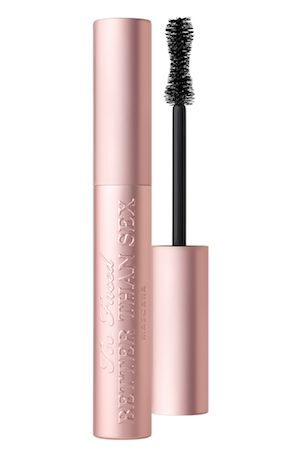 Mascara Tricks, Make Up Sposa, Mascara Too Faced, Maquillage On Fleek, Gene False, Short Lashes, Mascara Tips, Lengthening Mascara, Best Mascara