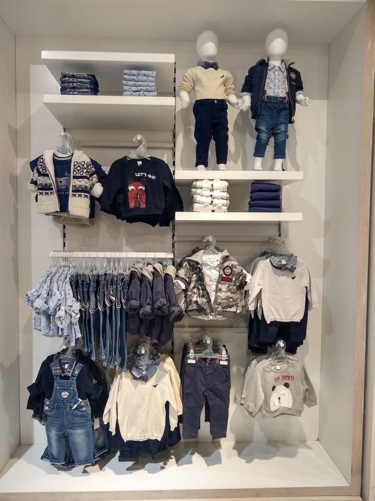 Baby Clothes Display, Kids Boutique Ideas, Baby Boutique Display, Kids Store Display, Baby Store Display, Kids Clothing Store Design, Baby Stores, Storing Baby Clothes, Baby Clothes Storage