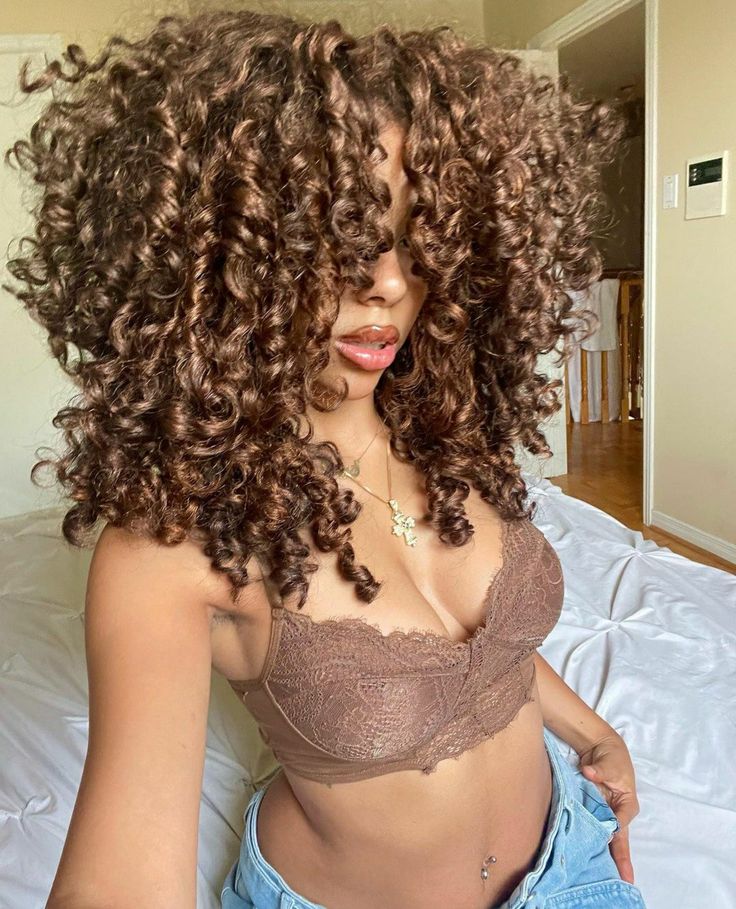 Brown On Curly Hair, Light Brown Curly Hair Color Ideas, Light Brown On Curly Hair, Ash Brown Hair Curly, Honey Brown Hair On Curly Hair, Black And Brown Curly Hair, Cool Tone Curly Hair, Light Honey Brown Hair Curly, Honey Brown With Blonde Highlights Curly Hair