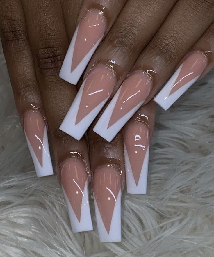 Burgundy Nails With White Design, White French Tip Nails With Red Bottoms, White Style Nails, Simple Long Nail Designs French Tips, Acrylic Nails Coffin Middle Length, Basic Tapered Square Nails, White French Tip Acrylic Nails Coffin, Medium Full Set Nails Acrylics, Long V French Tip Nails