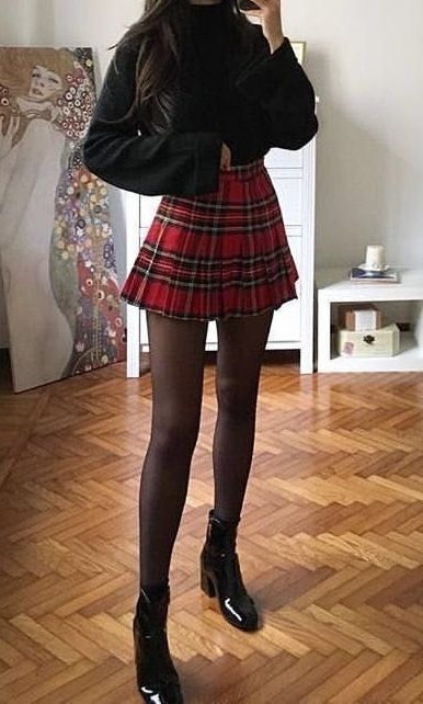 Faldas Rojas Outfit, Red Plaid Skirt Outfit, Ideas Disfraz, Red Skirt Outfits, Christmas Fashion Outfits, Summer Outfit For Teen Girls, Plaid Skirt Outfit, Christmas Outfit Ideas, Outfit Choices