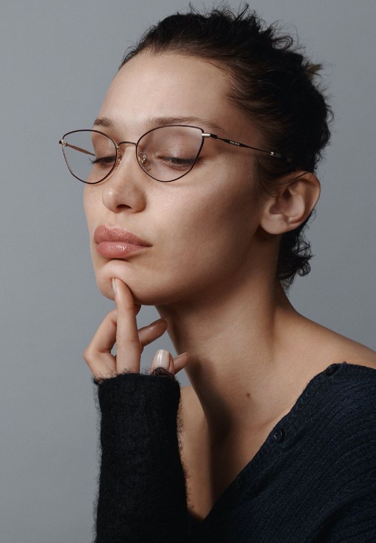 Cat Eye Wire Frame Glasses, Metal Frame Glasses Women, Miu Miu Eyewear, Miu Miu Glasses, Eyewear Campaign, Glasses Inspiration, Lila Moss, Isabella Hadid, Hadid Sisters