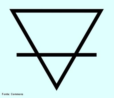 a black and white image of a triangle with two intersecting lines in the bottom corner