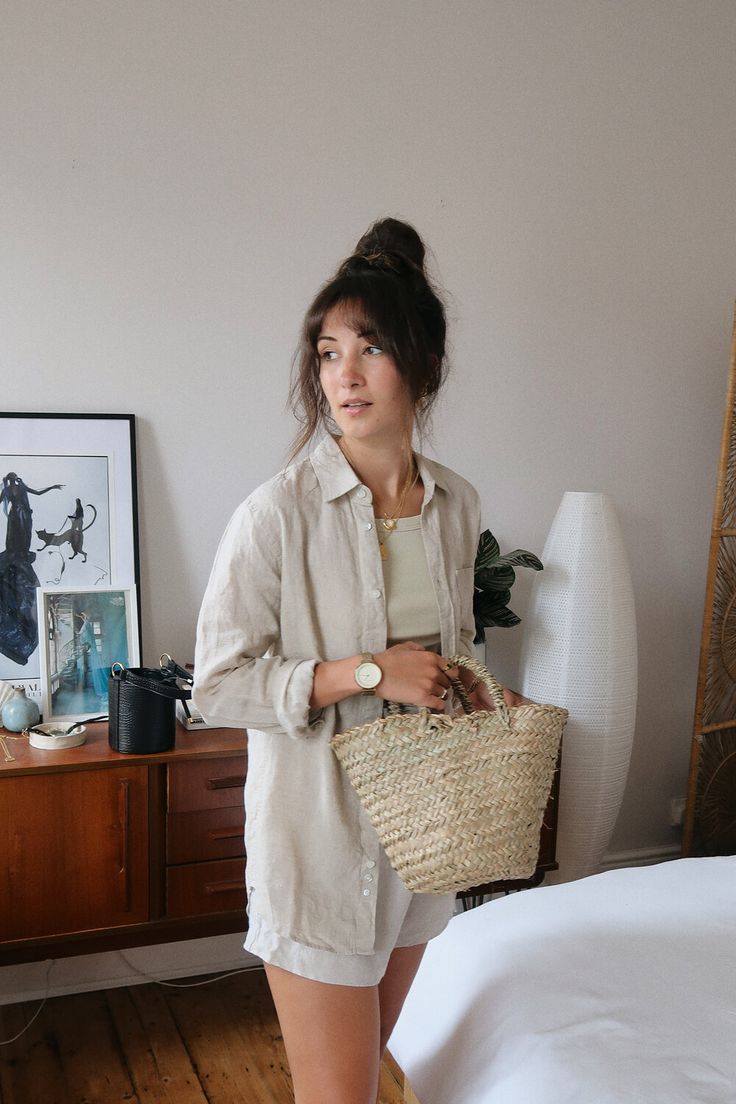 Oversized Linen Shirt Outfit, Linen Shirt Outfit Women, Beige Linen Shirt, Linen Shirt Outfit, Button Down Outfit, Oversized Shirt Outfit, Oversized Linen Shirt, Linen Shirts Women, Beige Shirt