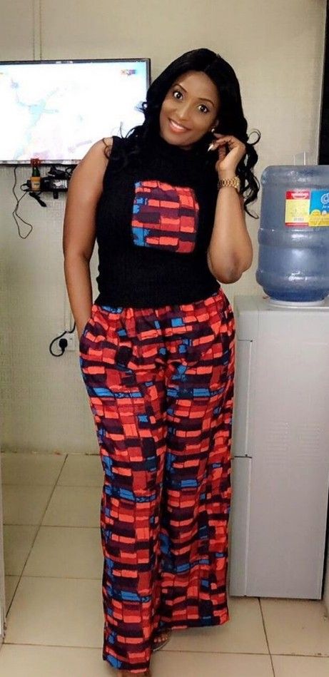 Casual Ankara Outfits For Women, Kitenge Fashion, African Lace Styles, African Print Tops, Ankara Dress Styles, African Dresses Modern, African Inspired Clothing, African Maxi Dresses, African Print Dresses