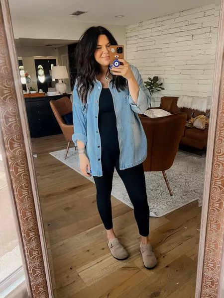 Plus Casual Outfits, Nanny Outfit Ideas, Plus Size Spring Outfits Casual, Spring Casual Outfits Women, Dress Shirt Outfit, Nanny Outfit, Spring Outfits 2020, Mom Outfits Fall, Curve Style