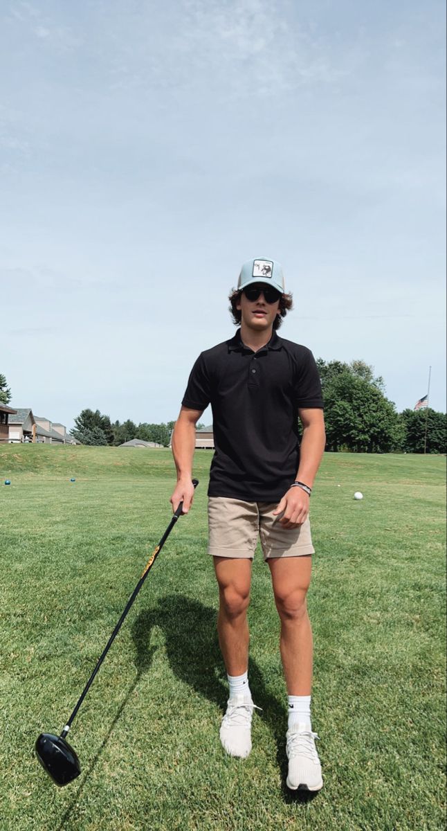 Men’s Country Club Outfit, Golf Fits Aesthetic Men, Guys Lululemon Outfit, Men Preppy Outfits Summer, Golf Guys Aesthetic, Lululemon Guys Outfits, Men Golfing Outfit, Country Club Men Outfit, Trendy Golf Outfits Men