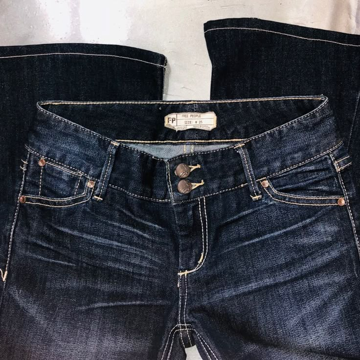 Wore Once, A Little Too Small For Me. Practically Brand New Condition. Size 25 Rise: 7.5” Inseam: 32” Waist: 13” Hip: 16” Thigh: 7” Flare/Foot-Hole: 9” Girl Next Door Style, Cute Flare Jeans, Flare Jeans Y2k, Low Rise Flared Jeans, Casual Country Outfits, Outfit Inspo Cute, Jeans Free People, Low Rise Flare Jeans, Jeans Y2k