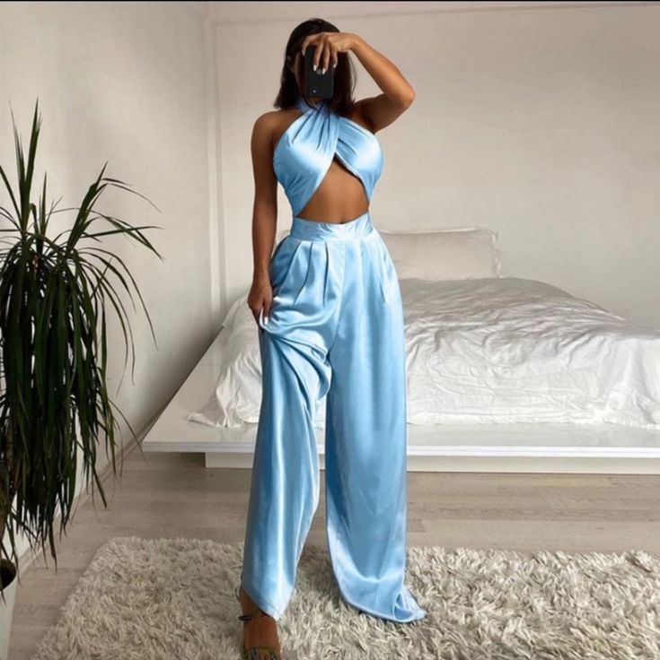 Pants And Crop Top Outfit, Farah Goodfairy, Blue Flowy Pants, Blue Satin Pants, Light Blue Outfit, All Blue Outfit, Satin Two Piece Set, Baby Blue Outfit, Backless Outfits