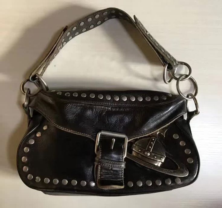 Studded Leather Bag, Model Outfit, Studded Bag, Fits Clothes, Black Purse, Fashion Fits, Studded Leather, Leather Purse, Leather Bag