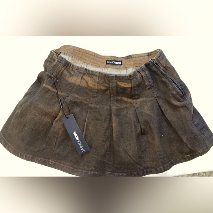 Brand New Fashionova Brown Skirt Never Worn It So I’m Selling It! Brown Cotton Mini Skirt With Relaxed Fit, Brown Skirt, Brown Skirts, Fashion Nova, Womens Skirt, Brand New, Pants, Women Shopping, How To Wear