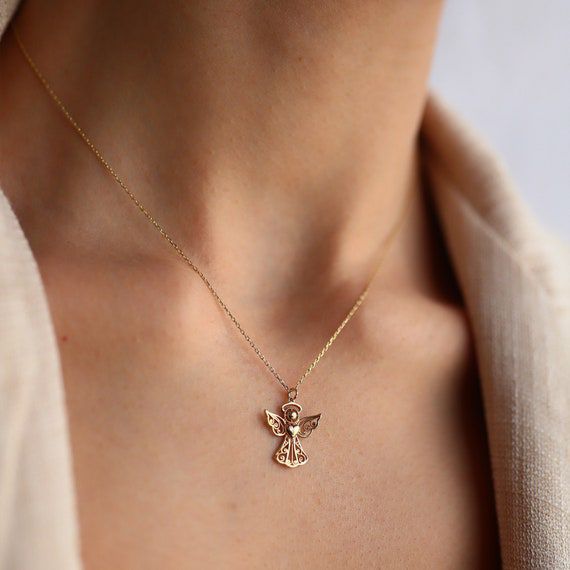 "why can't you love me ,my moon of heart " a dangerous mafia said in … #fanfiction #Fanfiction #amreading #books #wattpad Real Gold Chains, Pretty Jewelry Necklaces, Gold Angel, Real Gold Jewelry, Angel Necklace, Gold Chain With Pendant, Angel Pendant, Luck Charm, Gift For Her Birthday