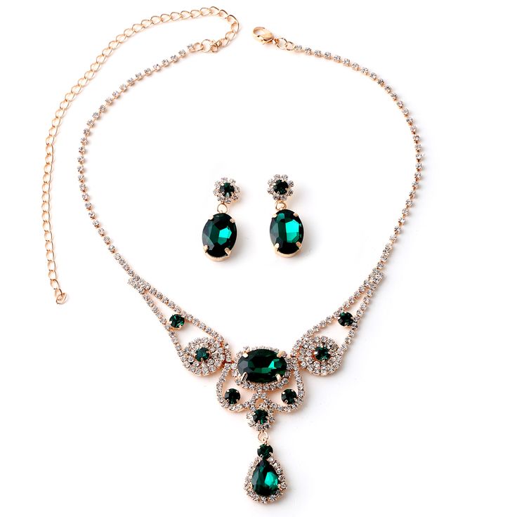 Shop our dazzling Gold Emerald Green Teardrop Centerpiece Necklace & Earrings Set! Elegant, glamorous, and captivating - be the queen of any occasion. Emerald Green Stone, Pet Memorial Necklace, Cuff Bracelets Handmade, Green Oval, Green Stones, Indian Jewelry Sets, Teardrop Necklace, Gold Crystal, Bangles Jewelry