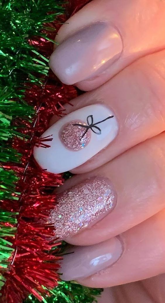 My favorite Christmas nails and Christmas nails designs and Christmas nail colors #christmasnails #christmasnaildesigns Cool Christmas Nails, Christmas Nails Design, Christmas Nail Colors, Cool Christmas, Cute Christmas Nails, Christmas Nails Easy, Christmas Gel Nails, Cute Gel Nails, Christmas Nails Acrylic