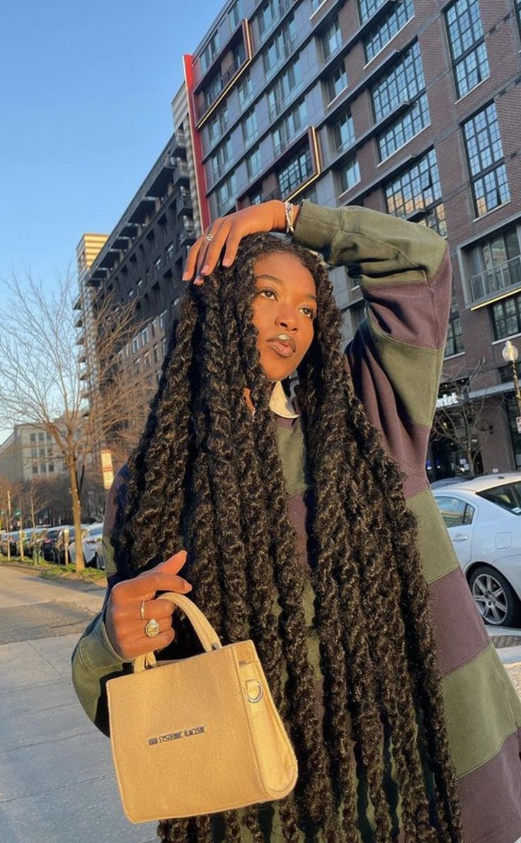 Natural Jumbo Twist, Braided Marley Hair, Marley Box Braids, Jumbo Hairstyles For Black Women, Long Jumbo Twists, Jumbo Marley Twists Long, Marley Twist Hairstyles Long, Jumbo Twists Natural Hair, Chunky Marley Twists