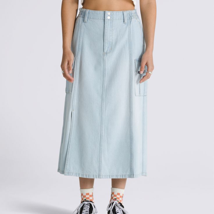 The Sidewalk Denim Maxi Skirt is made with classic cotton denim. 100% Cotton fabric Denim maxi skirt Model wearing size 26 or Small | Vans Sidewalk Denim Maxi Skirt Womens Large 70s Vogue, Linen Pinafore Dress, Linen Pinafore, Skirt Model, Maxi Bridesmaid Dresses, Style Finder, Denim Maxi, Denim Maxi Skirt, Pinafore Dress