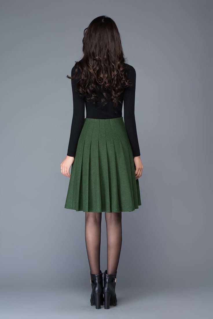 FEATURES 25% wool, other fiber,nylon Polyester lining Right side zipper A-line skirt Regular fit Above knee length Perfect for winter, autumn More color SIZE Available in sizes XS-XXL How to choose size ? 1.Check your body measurement with instructions https://www.etsy.com/listing/794054080 2.Get your size in Size Chart with your body measurement https://www.etsy.com/listing/794055682 3.Send me your measurement if you need help Waist Hips Your over all Height Weight Normal size. 4.When to choose Chic Green Winter Skirt, Chic Green Skirt For Winter, Green Pleated A-line Skirt, Fitted Green Pleated Midi Skirt, Green Fitted Skirt With Pleated Hem, Green Lined Midi Pleated Skirt, Fitted Green Skirt With Pleated Hem, Green A-line Workwear Skirt, Green Pleated Skirt For Fall