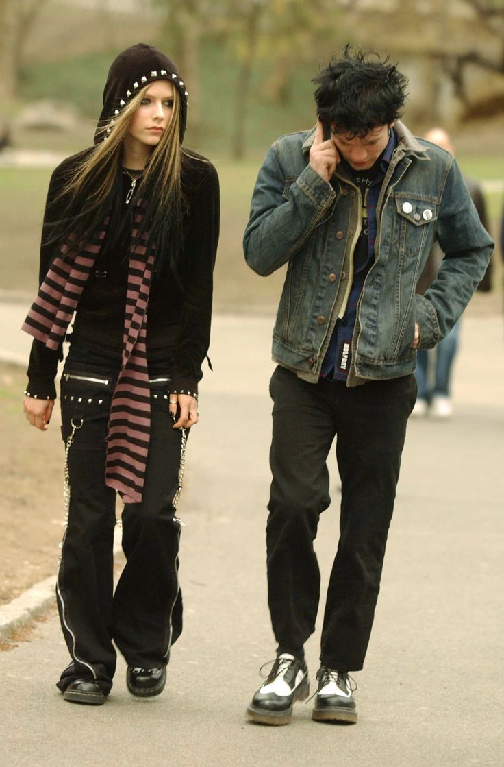 Cringe Outfits, Deryck Whibley, Metal Outfit, 2000s Punk, Abbey Dawn, Outfits 2000s, 00s Fashion, Y2k Men, Rock Outfits