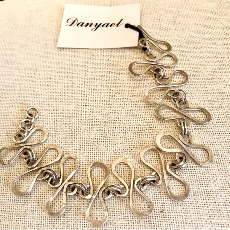 Intricate Handcrafted Style, Elegant S Design - Even The Hook Is Too Pretty To Hide! Great Gift - For You Or Someone Special! #Sterling #Handcrafted Jewelry Wire Jewelry Patterns, Jewellery Wire, Hardware Jewelry, Copper Wire Jewelry, Wire Jewelry Designs, Wrap Jewelry, Diy Wire Jewelry, Wire Work Jewelry, S Design