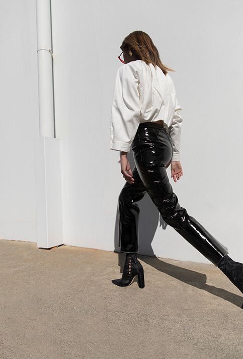 Patent Leather Pants, Fashion Gone Rouge, Claire Danes, Black Leather Pants, Winona Ryder, Estilo Chic, Street Style Inspiration, 인물 사진, Kate Moss