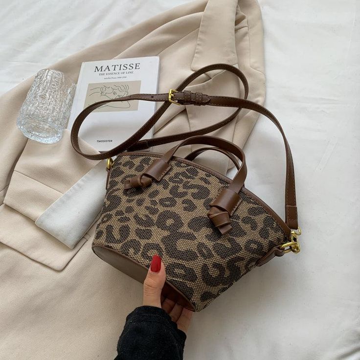 fb-feed نظارات شمسية, Cross Body, Louis Vuitton Speedy Bag, Small Bag, Louis Vuitton Damier, Dark Brown, Bucket Bag, Leopard Print, Shoulder Strap