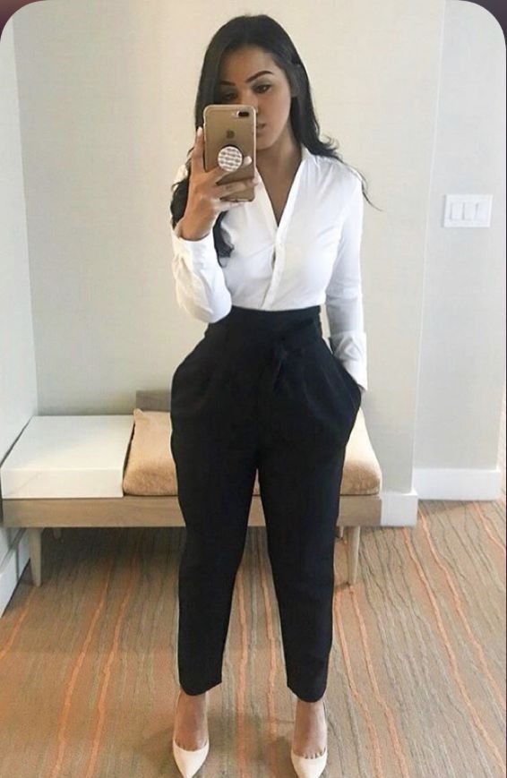 Karla Zuniga, Interview Attire, Formal Women, Fashionable Work Outfit, Professional Work Outfit, Office Wardrobe, Women Business, Classy Work Outfits, Professional Attire