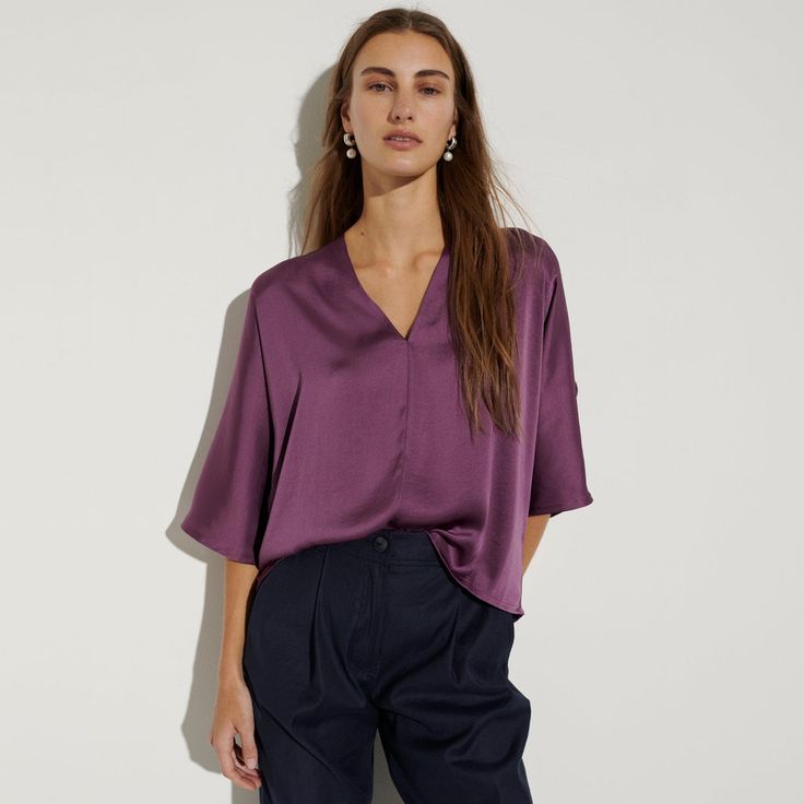 Modest Workwear, Workwear Outfits, White Linen Top, Capsule Closet, 2022 Style, Wardrobe Capsule, Spring Capsule, Drape Sleeves, Fashion Capsule