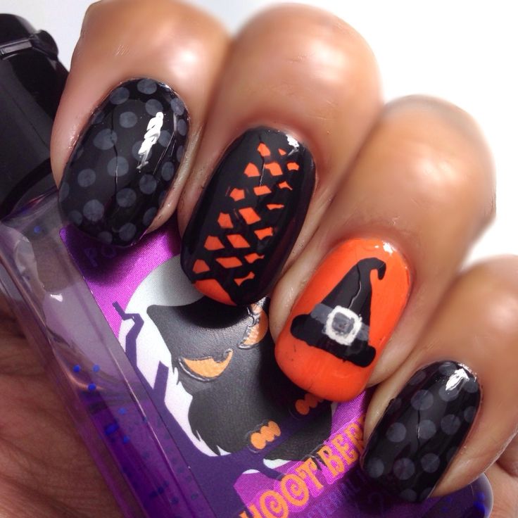 Witch hat Witch Hat Nails, Eyes Nails, Super Scary, Halloween Nails Diy, Halloween Manicure, Dark Nail Polish, Witch Nails, Orange Nail Polish, October Nails